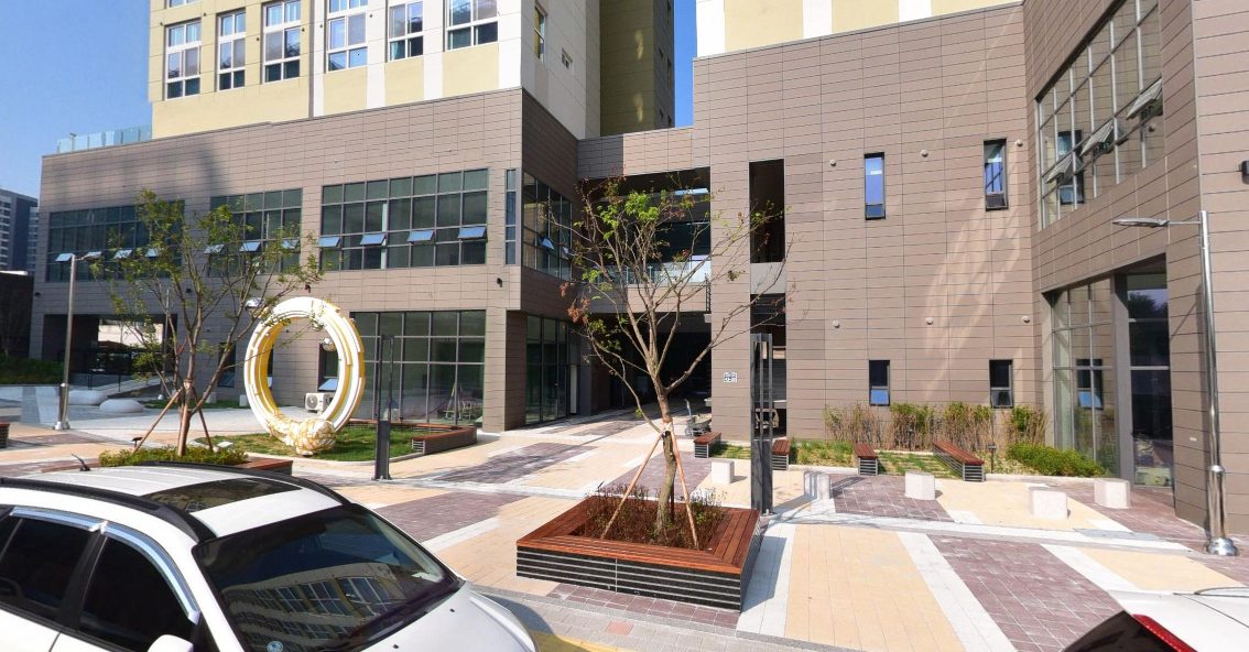 오산 세마역 더 써밋 조경형 야외 벤치 9